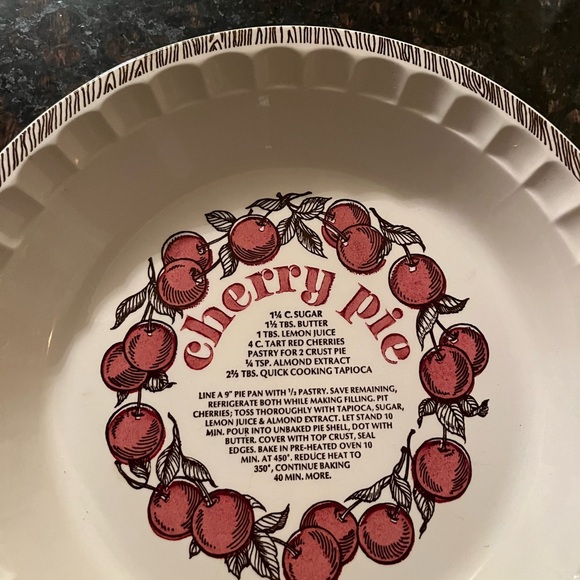 Vintage Cherry Pie Baking Dish - Picture 6 of 10